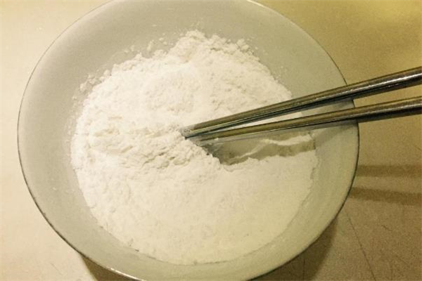 糯米粉是什么 糯米粉和面粉的區(qū)別 糯米粉是什么 糯米粉和面粉的區(qū)別