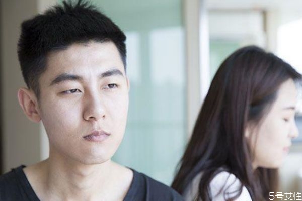 怎么能看出男人想不想復(fù)婚 男人不想復(fù)婚的表現(xiàn) 怎么能看出男人想不想復(fù)婚 男人不想復(fù)婚的表現(xiàn)