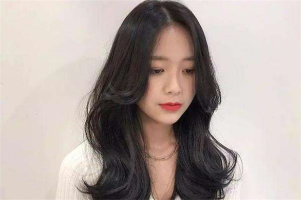 八字劉海是燙出來的嗎 八字劉?？梢誀C永久嗎