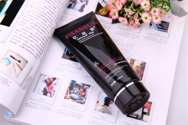 一次性染發(fā)劑有危害嗎 一次性染發(fā)劑怎么洗掉 一次性染發(fā)劑有危害嗎 一次性染發(fā)劑怎么洗掉