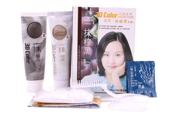 一次性染發(fā)劑有危害嗎 一次性染發(fā)劑怎么洗掉 一次性染發(fā)劑有危害嗎 一次性染發(fā)劑怎么洗掉