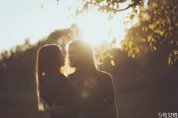 老公出軌后老婆應(yīng)該記住哪幾點 教你處理老公外遇 老公出軌后老婆應(yīng)該記住哪幾點 教你處理老公外遇