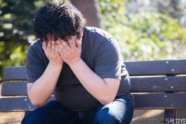 老公外遇是否應(yīng)該假裝不知道 老公外遇該怎么辦 老公外遇是否應(yīng)該假裝不知道 老公外遇該怎么辦