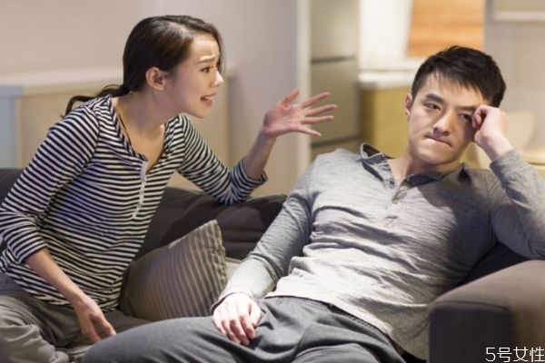 戀愛中如何向女友道歉 向女友道歉的方法 戀愛中如何向女友道歉 向女友道歉的方法