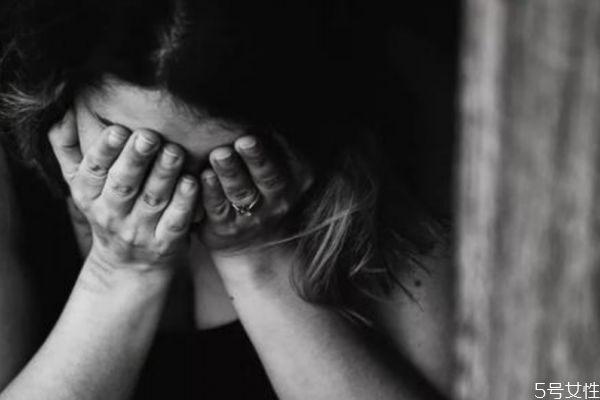 可以和不愛的人結(jié)婚嗎 和不愛的人結(jié)婚會怎么樣 可以和不愛的人結(jié)婚嗎 和不愛的人結(jié)婚會怎么樣