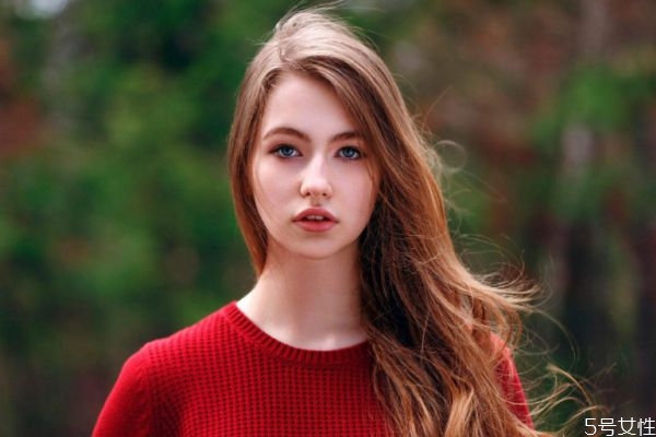 異性喜歡和你開(kāi)曖昧玩笑怎么辦 如何應(yīng)對(duì)異性的曖昧玩笑 異性喜歡和你開(kāi)曖昧玩笑怎么辦 如何應(yīng)對(duì)異性的曖昧玩笑