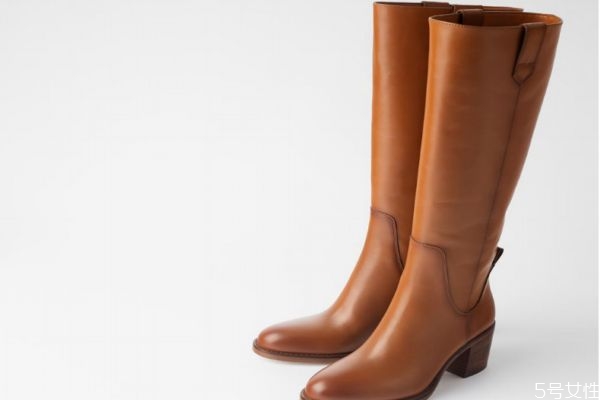 小個(gè)子適合穿什么樣的靴子 長筒靴的分類