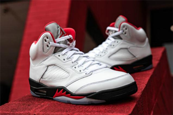 aj5流川楓2020復(fù)刻發(fā)售時(shí)間 aj5流川楓2020復(fù)刻貨量大嗎 aj5流川楓2020復(fù)刻發(fā)售時(shí)間 aj5流川楓2020復(fù)刻貨量大嗎