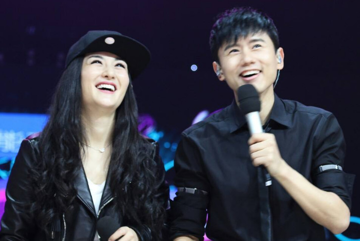 情侶適合天天在一起嗎 情侶天天在一起會吵架嗎 情侶適合天天在一起嗎 情侶天天在一起會吵架嗎