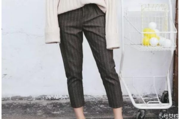 蘿卜褲應該怎么搭配上衣 蘿卜褲的搭配技巧 蘿卜褲應該怎么搭配上衣 蘿卜褲的搭配技巧