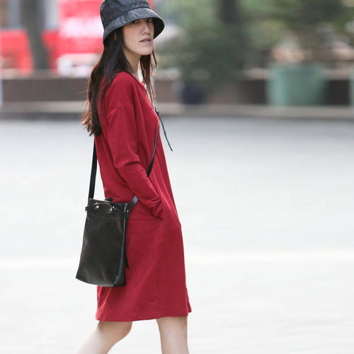 衛(wèi)衣裙什么顏色好看 衛(wèi)衣裙怎么穿好看 衛(wèi)衣裙什么顏色好看 衛(wèi)衣裙怎么穿好看