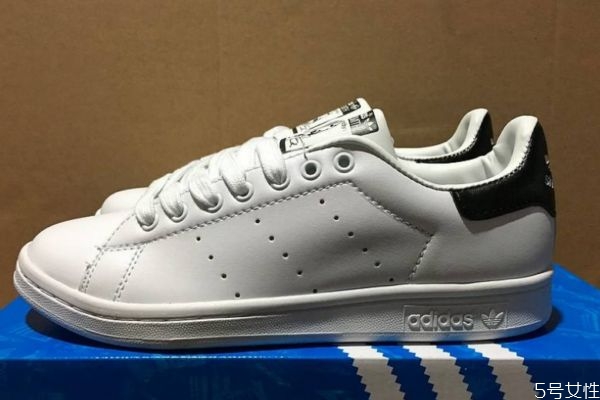 阿迪達斯貝殼頭夏天穿熱嗎 貝殼頭夏天可以穿嗎 阿迪達斯貝殼頭夏天穿熱嗎 貝殼頭夏天可以穿嗎