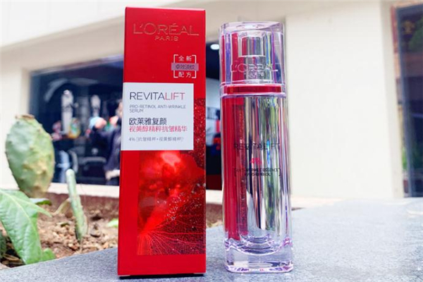 歐萊雅逆時(shí)瓶精華多少錢(qián) 歐萊雅逆時(shí)瓶精華適合年齡