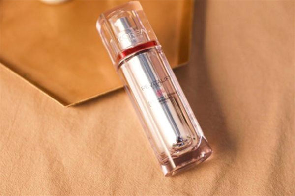 歐萊雅逆時(shí)瓶精華多少錢(qián) 歐萊雅逆時(shí)瓶精華適合年齡