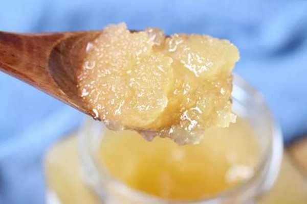 蜂蜜結(jié)晶與什么有關(guān) 蜂蜜在什么溫度下容易結(jié)晶 蜂蜜結(jié)晶與什么有關(guān) 蜂蜜在什么溫度下容易結(jié)晶