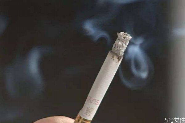 抽煙對皮膚有影響嗎 抽煙會(huì)影響皮膚嗎