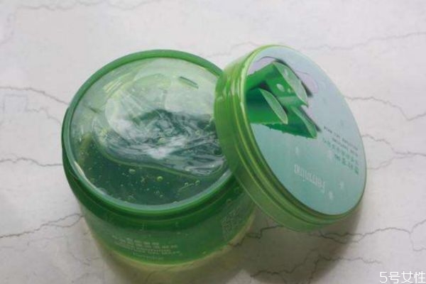 蘆薈膠可以修復(fù)角質(zhì)層嗎 角質(zhì)層薄可以用蘆薈膠修復(fù)嗎