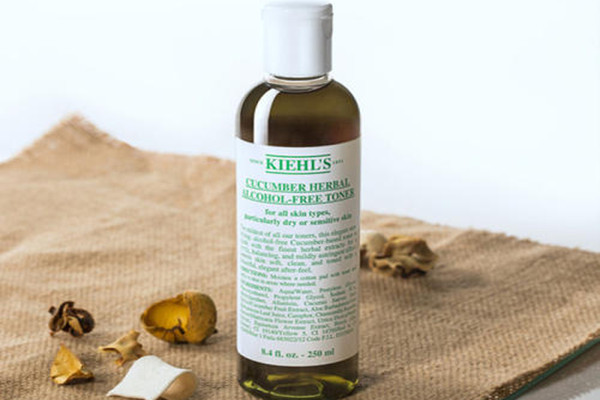 契爾氏小黃瓜水適合什么膚質(zhì) 契爾氏小黃瓜水含酒精嗎 契爾氏小黃瓜水適合什么膚質(zhì) 契爾氏小黃瓜水含酒精嗎