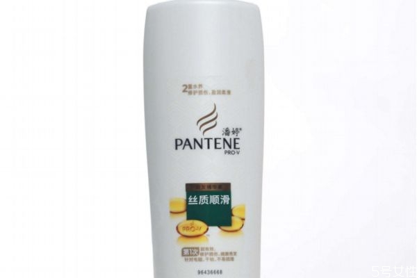 護(hù)發(fā)素要什么時候用 使用護(hù)發(fā)素注意事項(xiàng) 護(hù)發(fā)素要什么時候用 使用護(hù)發(fā)素注意事項(xiàng)