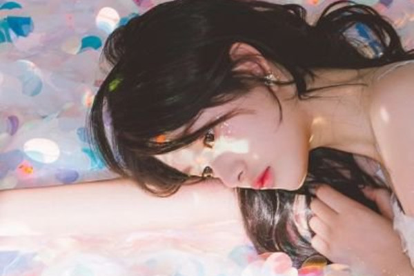 和成熟男人戀愛是怎樣的 成熟男人會(huì)寵女友嗎 和成熟男人戀愛是怎樣的 成熟男人會(huì)寵女友嗎