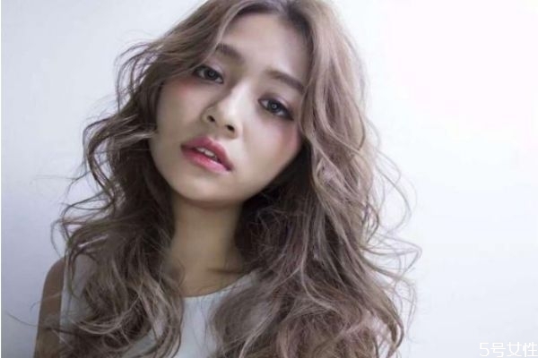 造型燙洗一下就沒有了嗎 造型燙和普通燙發(fā)哪個(gè)貴