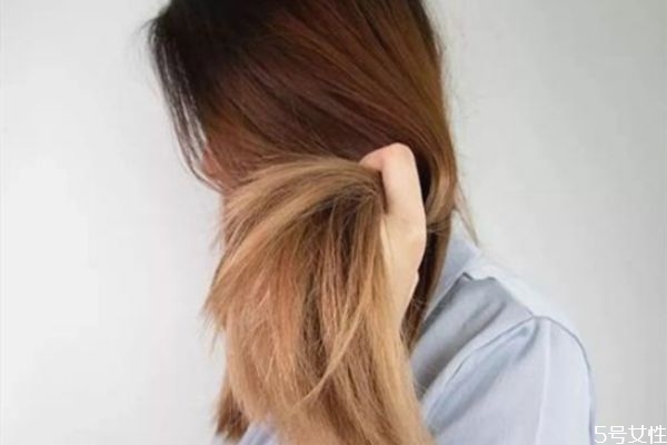 剛剪的劉海翹起來怎么辦 為什么劉海老是懸空 剛剪的劉海翹起來怎么辦 為什么劉海老是懸空