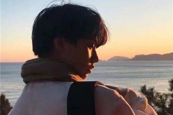 木訥的男生適合怎樣的女朋友 木訥男朋友的好處 木訥的男生適合怎樣的女朋友 木訥男朋友的好處