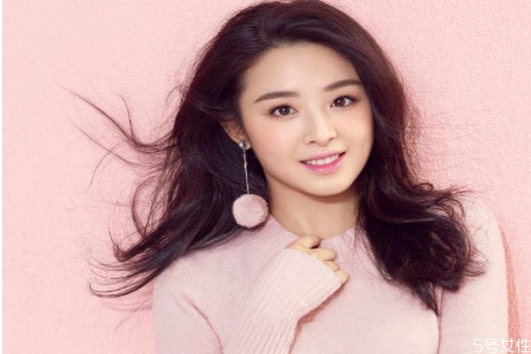 擠完粉刺可以敷面膜嗎 長粉刺的正確消除方法 擠完粉刺可以敷面膜嗎 長粉刺的正確消除方法