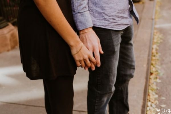 男人有婚外情女人該怎么處理 出軌后婚姻恢復(fù)磨合期 男人有婚外情女人該怎么處理 出軌后婚姻恢復(fù)磨合期