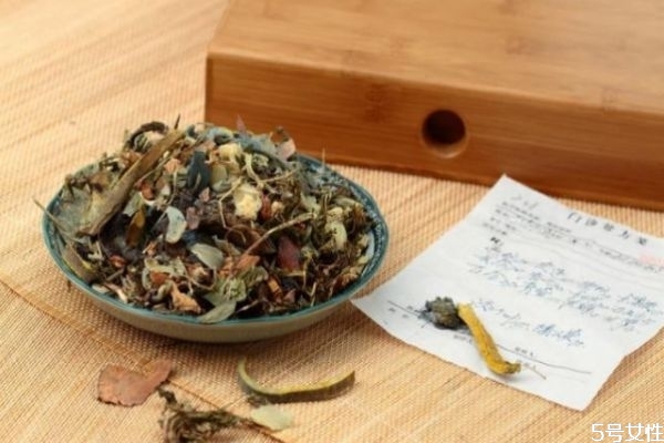 車前草要煮幾棵 根要不要煮里面 車前草要煮幾棵 根要不要煮里面