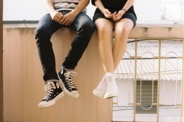 男人微信聊曖昧的心態(tài) 老公出軌證據(jù)收集技巧 男人微信聊曖昧的心態(tài) 老公出軌證據(jù)收集技巧