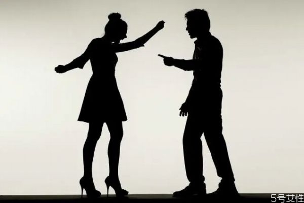 離婚男人的心理 男人離婚多久能走出來(lái)