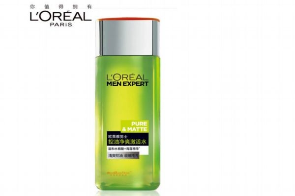 爽膚水真的有必要用嗎 長(zhǎng)期用爽膚水的危害 爽膚水真的有必要用嗎 長(zhǎng)期用爽膚水的危害