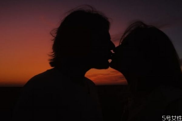 女人鐵了心分手的表現(xiàn) 女人沒徹底死心的表現(xiàn) 女人鐵了心分手的表現(xiàn) 女人沒徹底死心的表現(xiàn)