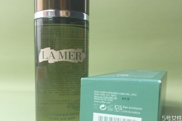 柔膚水可以放冰箱嗎 柔膚水和爽膚水可以一起用嗎 柔膚水可以放冰箱嗎 柔膚水和爽膚水可以一起用嗎