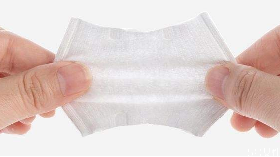 為什么卸妝要用卸妝棉 卸妝一定要用卸妝棉嗎 為什么卸妝要用卸妝棉 卸妝一定要用卸妝棉嗎