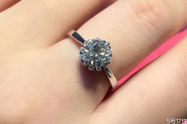 鉆石fg級別算好鉆嗎 鉆石顏色級別 鉆石fg級別算好鉆嗎 鉆石顏色級別