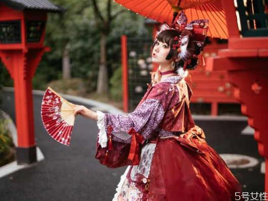 lolita茶話會注意事項(xiàng) lolita搭配法則
