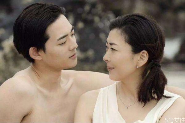 姐弟戀怎么維持感情 姐弟戀怎么稱呼對方 姐弟戀怎么維持感情 姐弟戀怎么稱呼對方