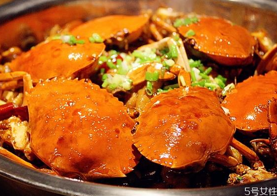 肉蟹煲好吃嗎 肉蟹煲的家常做法 肉蟹煲好吃嗎 肉蟹煲的家常做法