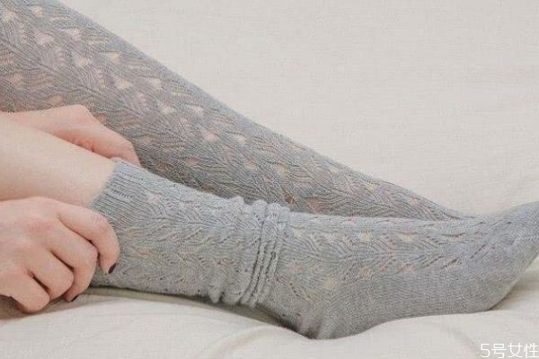 羊毛襪的優(yōu)缺點 羊毛襪子和棉襪子哪個好 羊毛襪的優(yōu)缺點 羊毛襪子和棉襪子哪個好