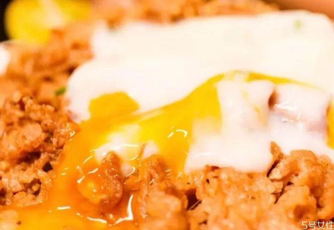 無菌蛋保質(zhì)期多久 無菌蛋過期了還能吃嗎 無菌蛋保質(zhì)期多久 無菌蛋過期了還能吃嗎