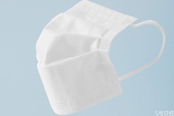 一次性口罩怎么消毒 為什么口罩不能噴酒精 一次性口罩怎么消毒 為什么口罩不能噴酒精