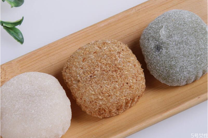 麻薯粉可用糯米粉代替嗎 麻薯粉和糯米粉的區(qū)別 麻薯粉可用糯米粉代替嗎 麻薯粉和糯米粉的區(qū)別