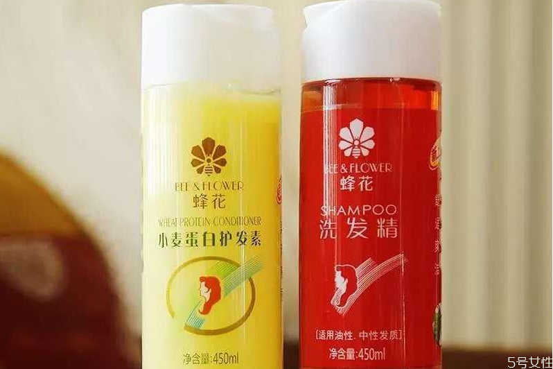 蜂花護(hù)發(fā)素可以不洗嗎 蜂花護(hù)發(fā)素怎么用 蜂花護(hù)發(fā)素可以不洗嗎 蜂花護(hù)發(fā)素怎么用