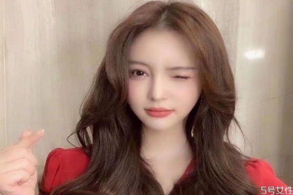 八字劉海不打理可以嗎 八字劉海洗完頭怎么吹 八字劉海不打理可以嗎 八字劉海洗完頭怎么吹