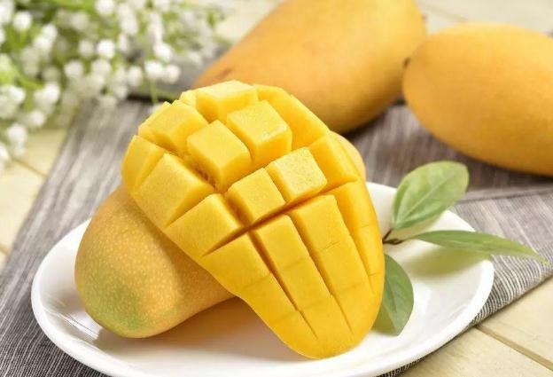 吃芒果要不要?jiǎng)兤?吃芒果要洗嗎 吃芒果要不要?jiǎng)兤?吃芒果要洗嗎