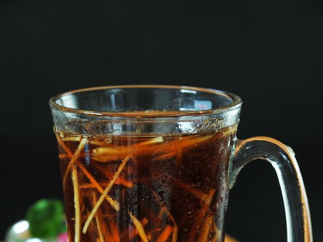姜絲可樂煮多長(zhǎng)時(shí)間 可樂煮生姜煮要加水嗎