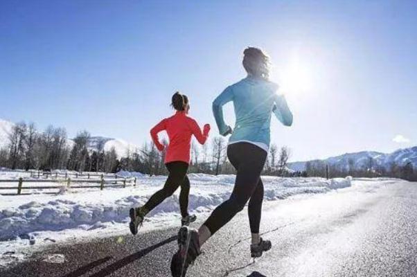 跑步有必要穿緊身褲嗎 跑步有氧和無氧的區(qū)別 跑步有必要穿緊身褲嗎 跑步有氧和無氧的區(qū)別