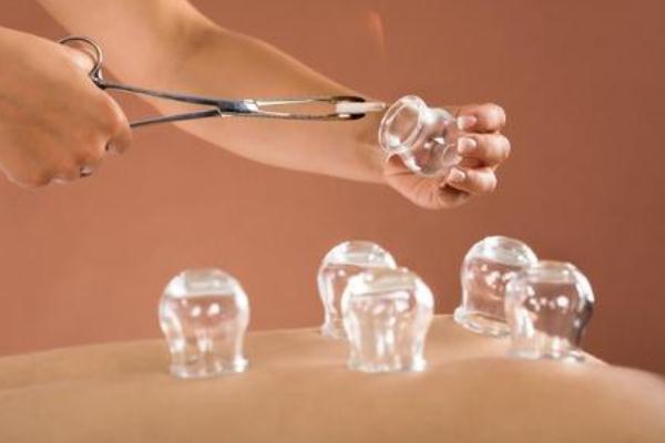 拔火罐會引起月經(jīng)推遲嗎 拔火罐會影響月經(jīng)嗎 拔火罐會引起月經(jīng)推遲嗎 拔火罐會影響月經(jīng)嗎